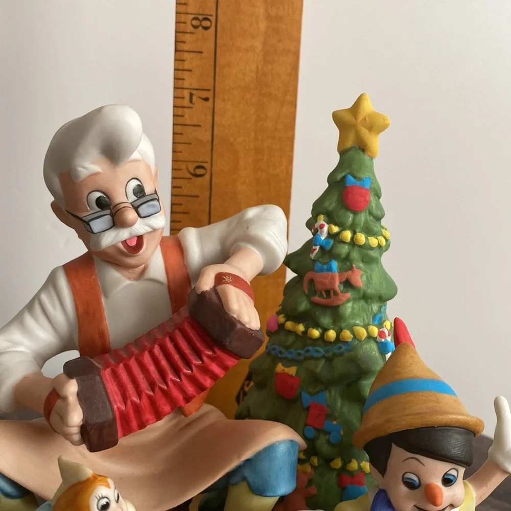 DISNEY CHRISTMAS 1989 LE PORCELAIN PINOCCHIO FIGURINE Disneyland 5th edition - Picture 10 of 11
